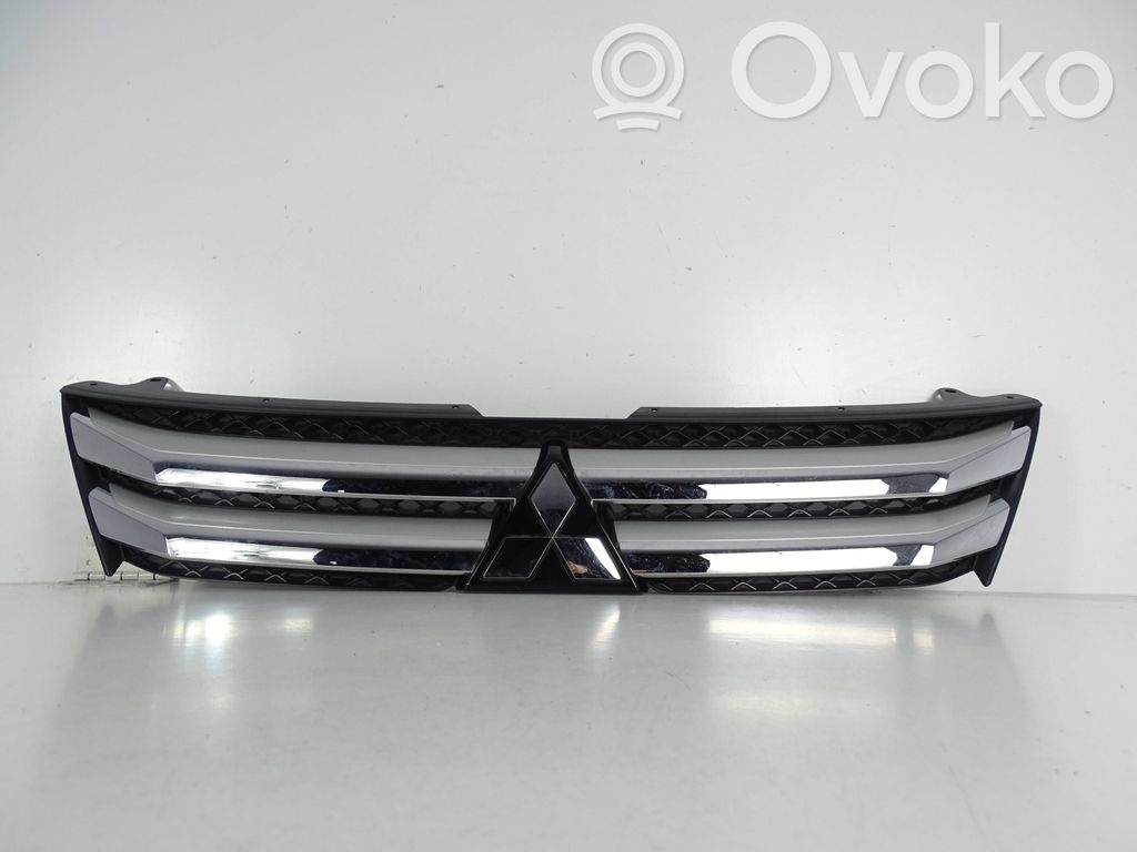 Mitsubishi Eclipse Cross Augšējais režģis 