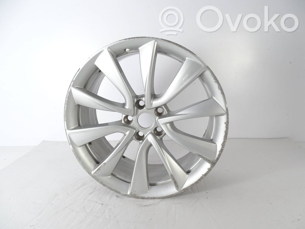 Tesla Model 3 Dekielki / Kapsle oryginalne 