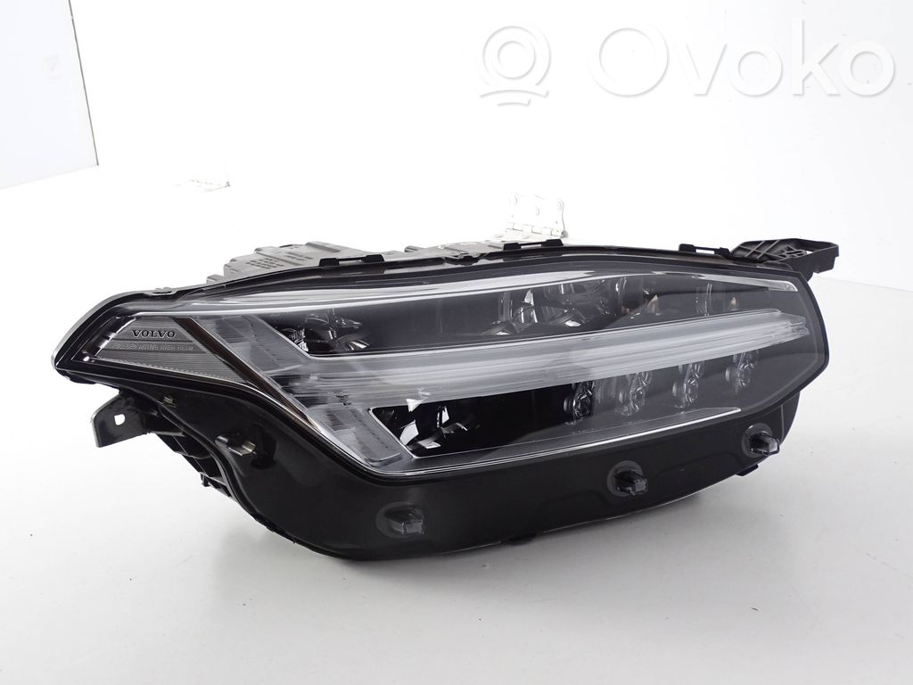 Volvo XC90 Scheinwerfer 