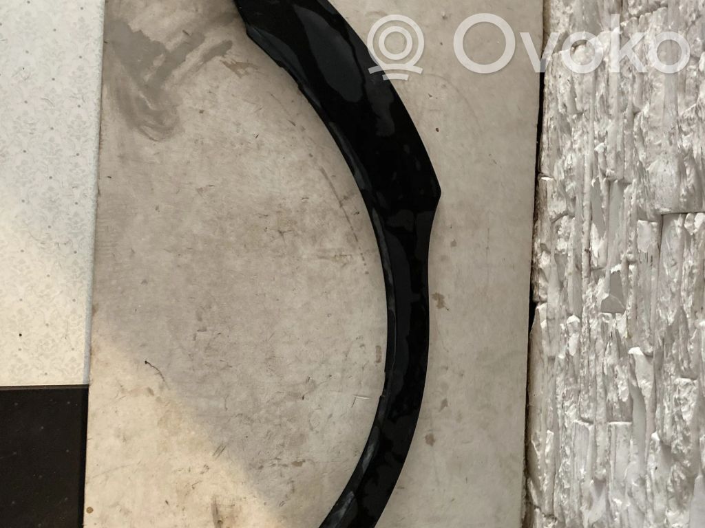 Rear arch trim   E2017AL007
