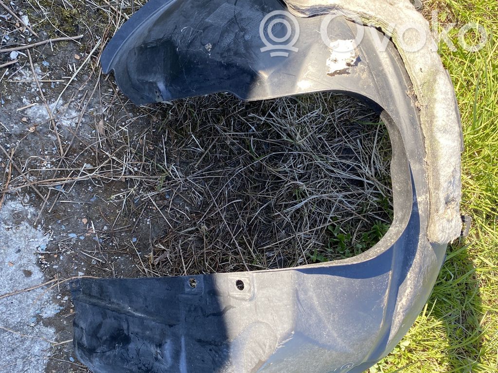 Ford Fiesta Rivestimento paraspruzzi passaruota anteriore 