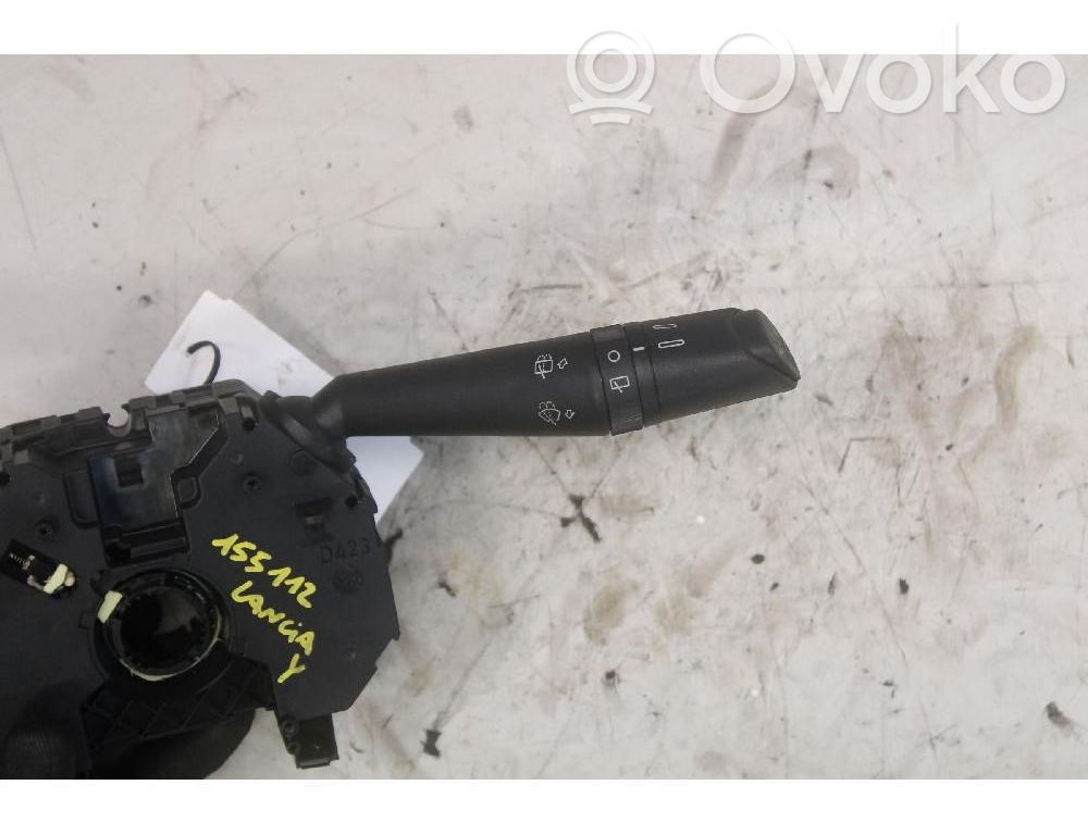 Lancia Ypsilon Light switch 