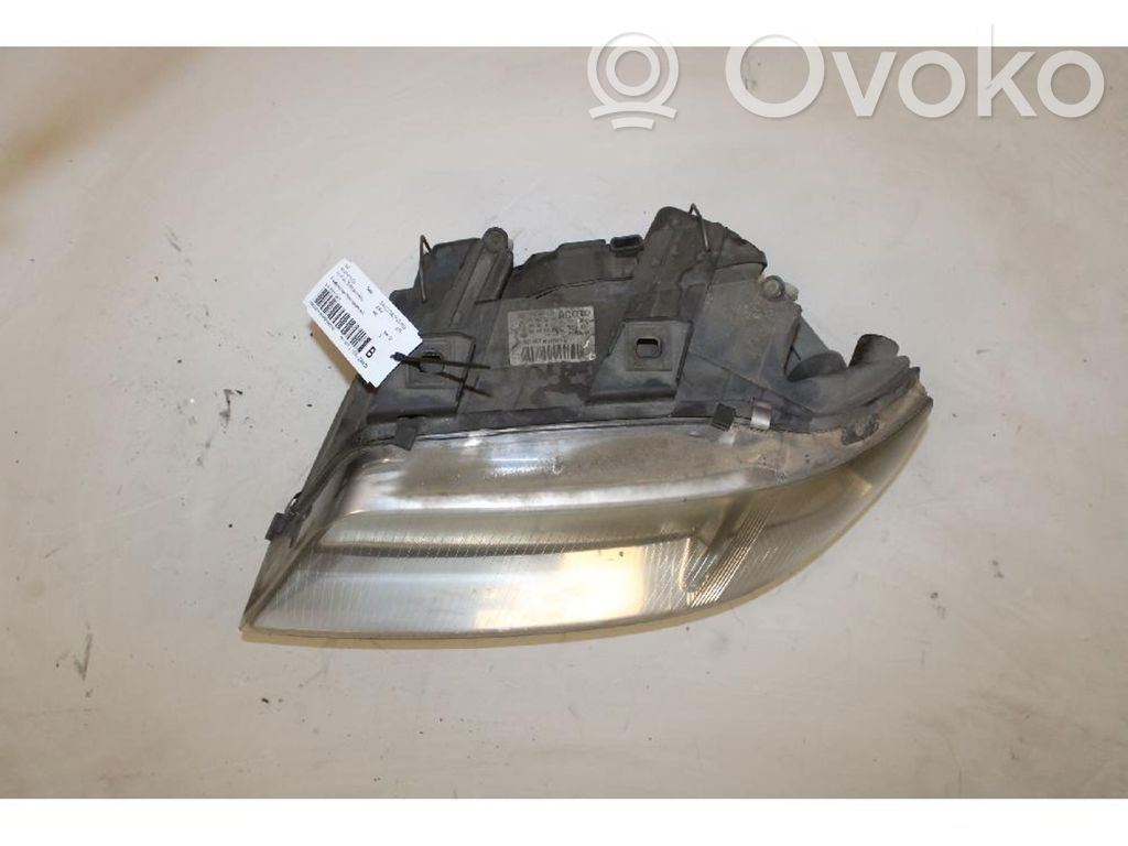 Scheinwerfer   4B0941003N