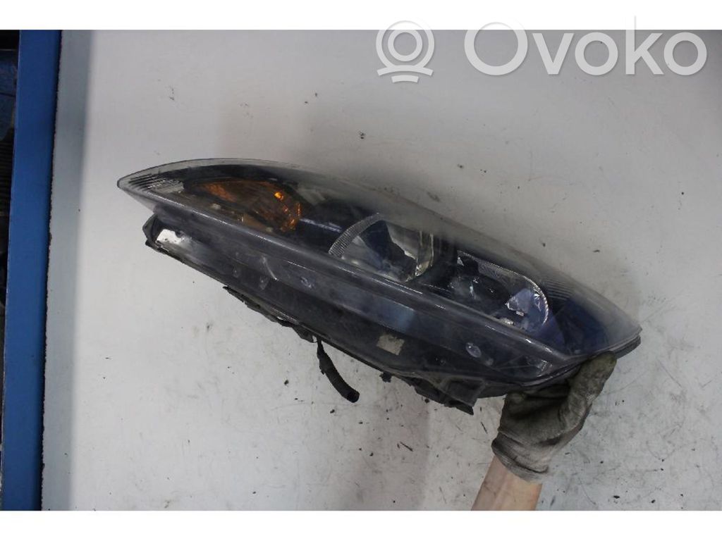Ford Focus Headlight/headlamp 