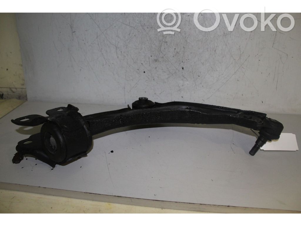 Volvo V70 Etutukivarsi 
