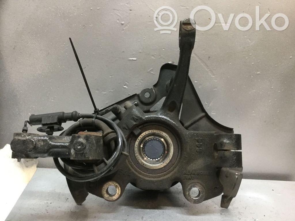 Lancia Ypsilon Cubo de rueda delantera 