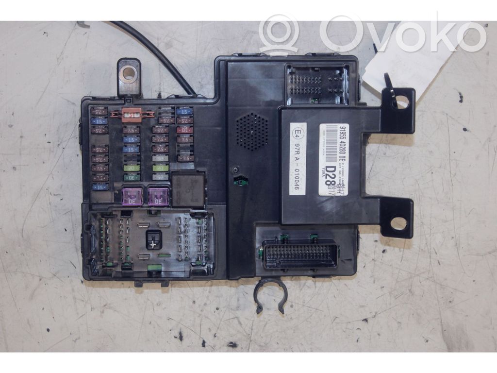 KIA Carnival Fuse module 