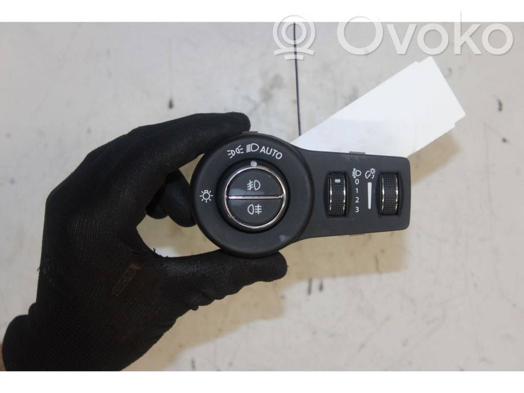 Jeep Compass Light switch 