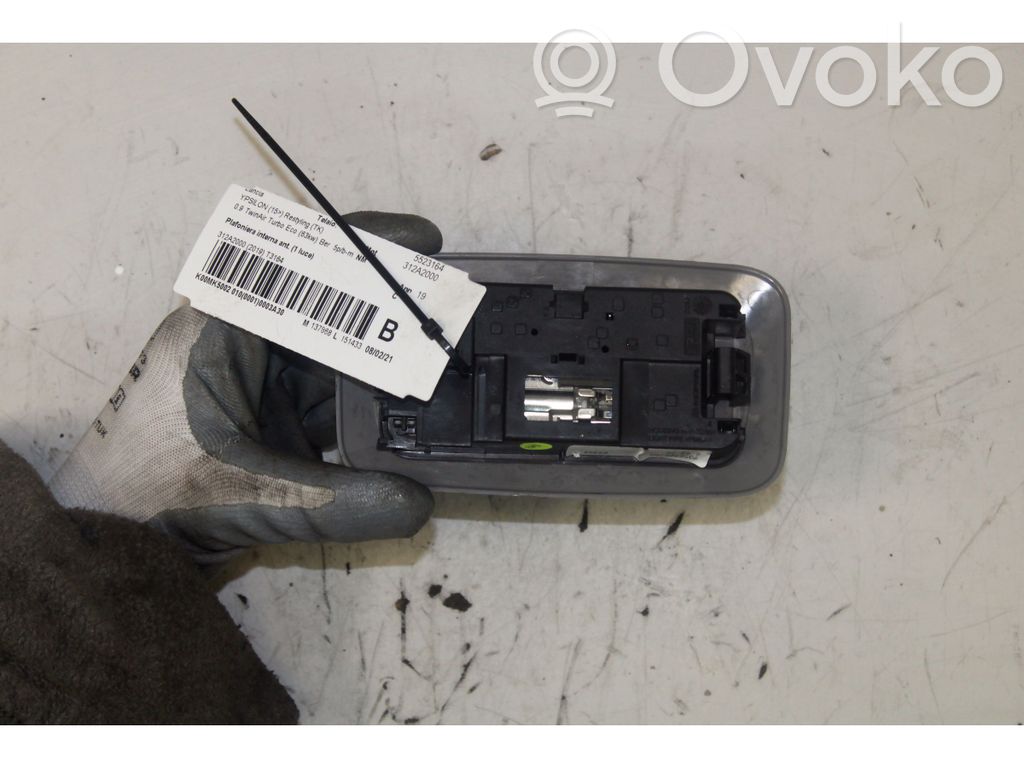 Lancia Ypsilon Front seat light 