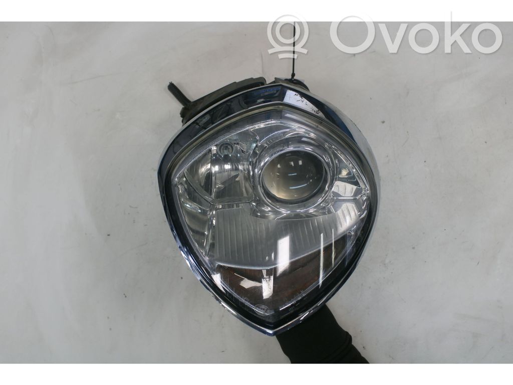 Scheinwerfer   60687576