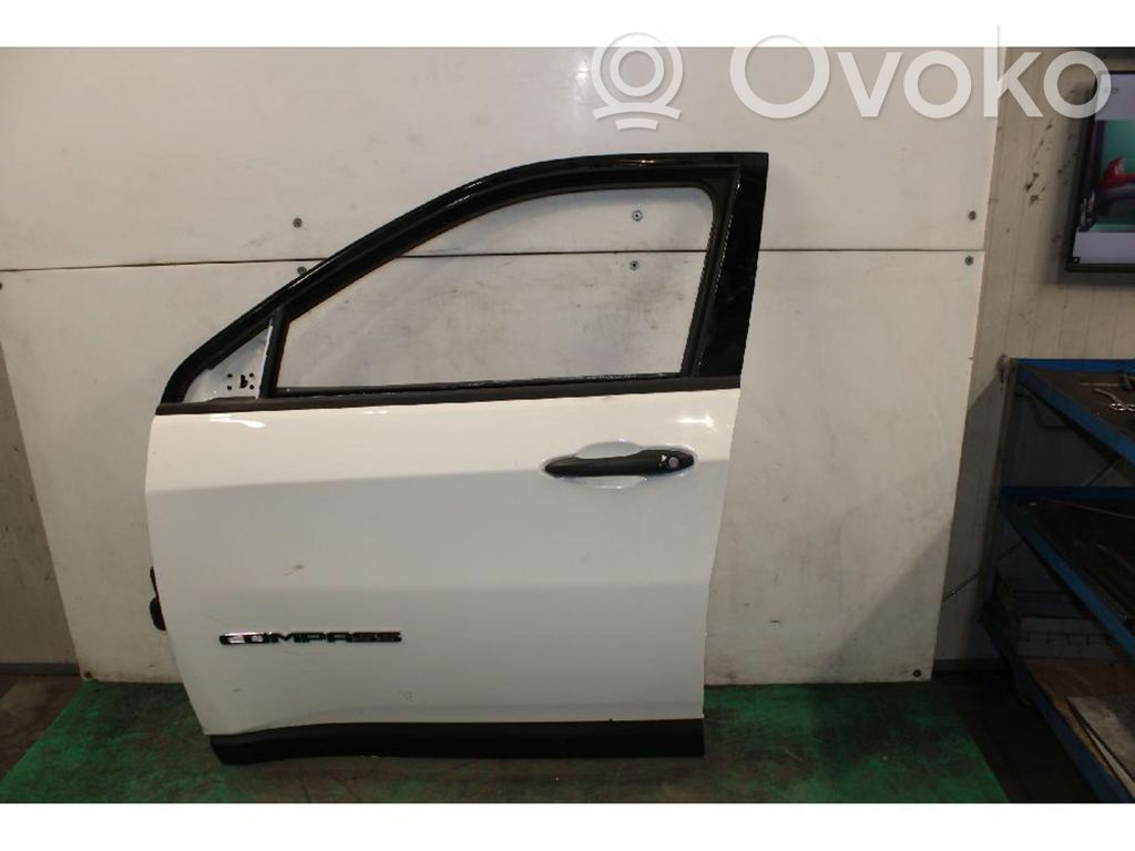 Priekinės durys   K68242543AA