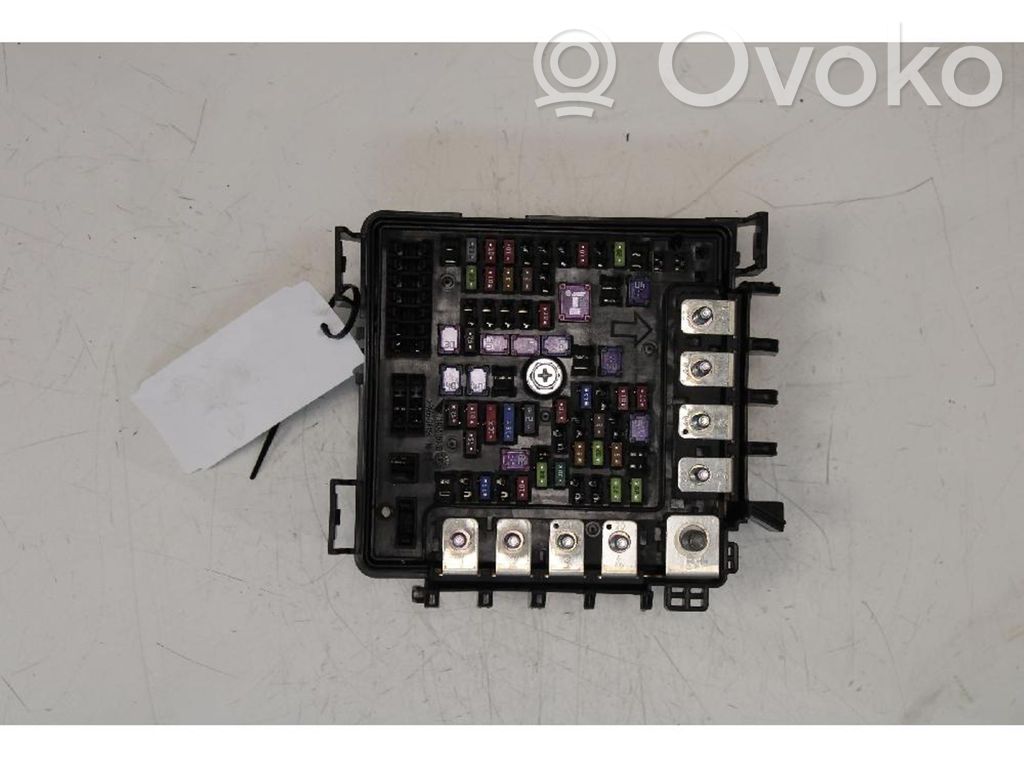 Fuse module   P68444278AA