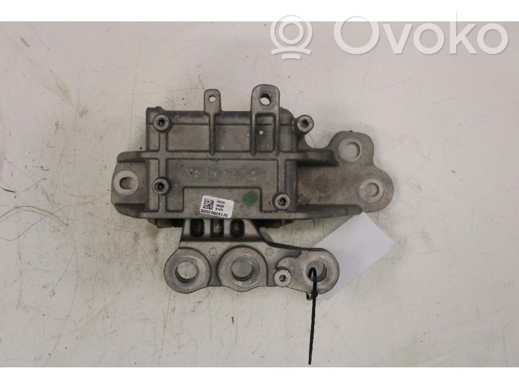 Jeep Renegade Engine mount bracket 