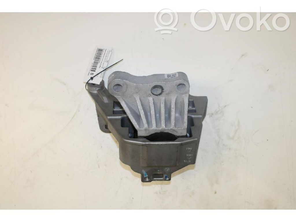 Engine mount bracket   00520903440