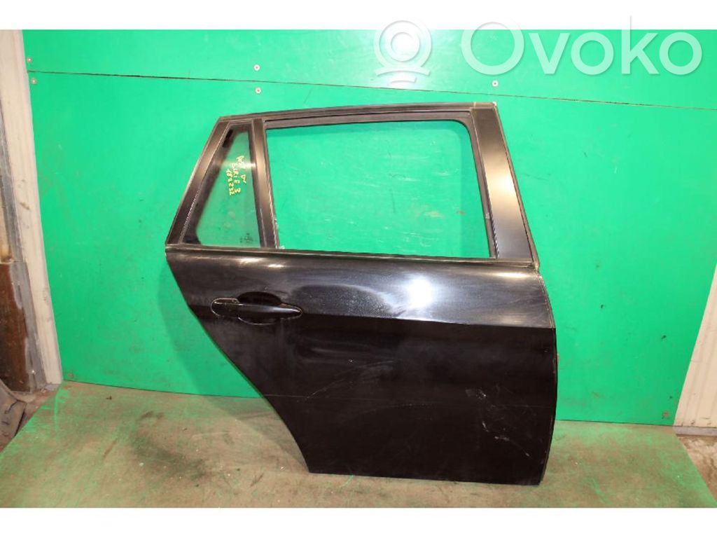 Rear door   41007203676