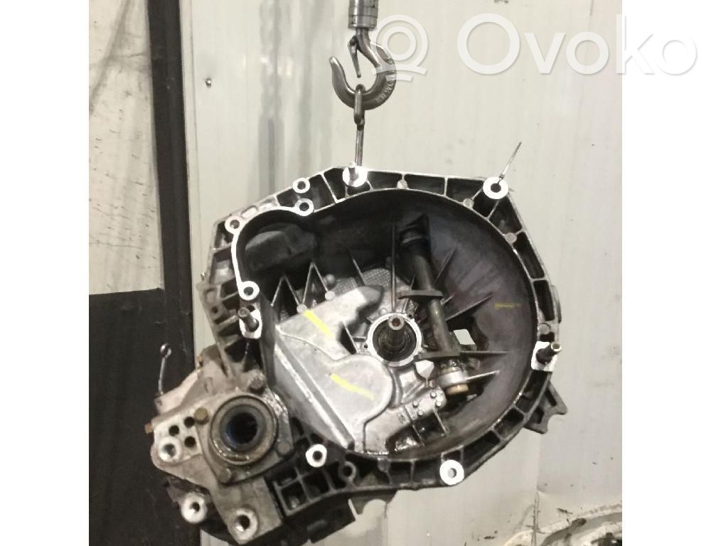 Alfa Romeo GT Cutie viteze manuală cu 5 trepte 