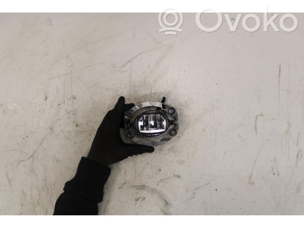 Etusumuvalo   68470159AA