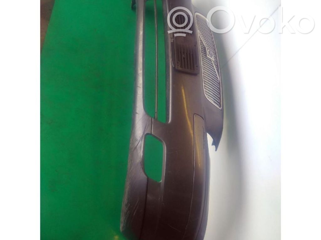 Volvo V70 Parachoques delantero 