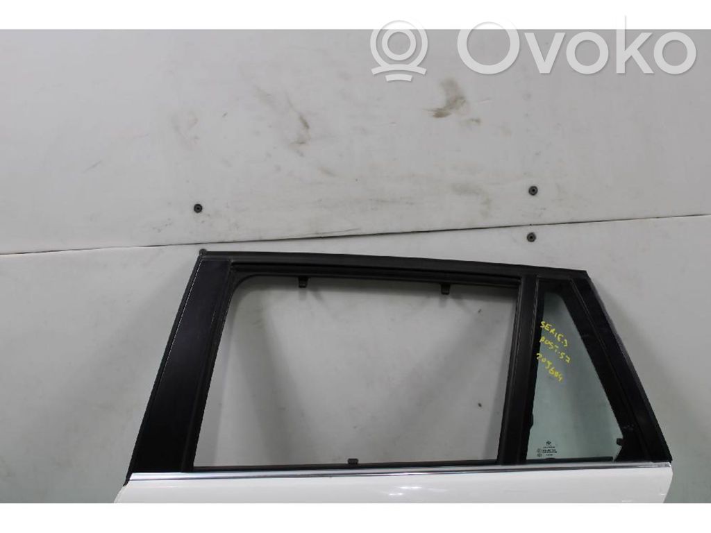 Aizmugurējās durvis   41007203675