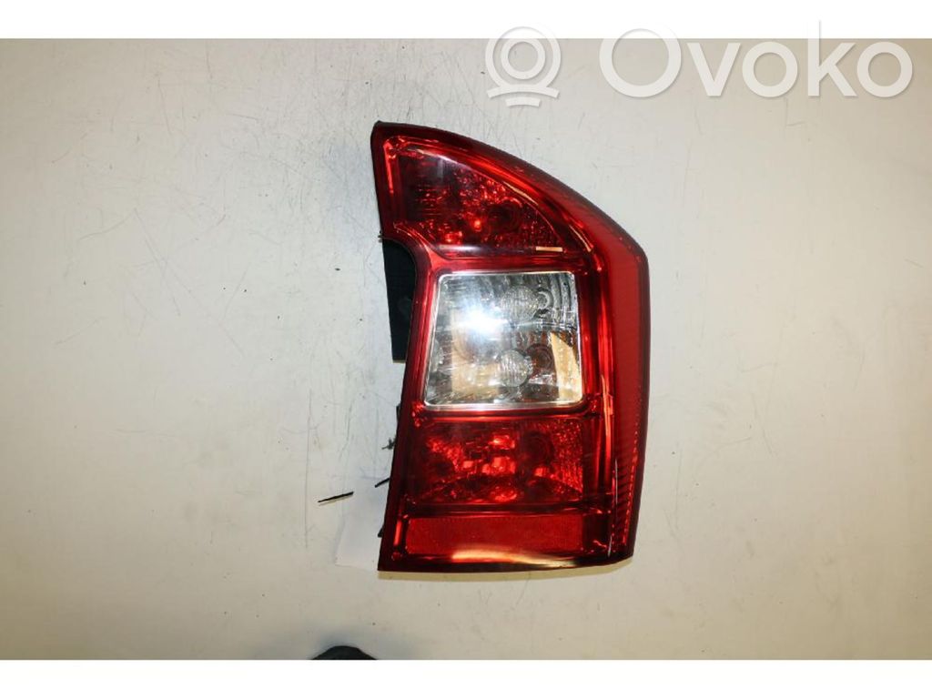 KIA Carens II Luci posteriori