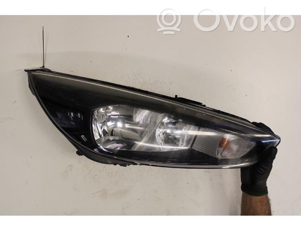Ford Focus Priekinis žibintas 