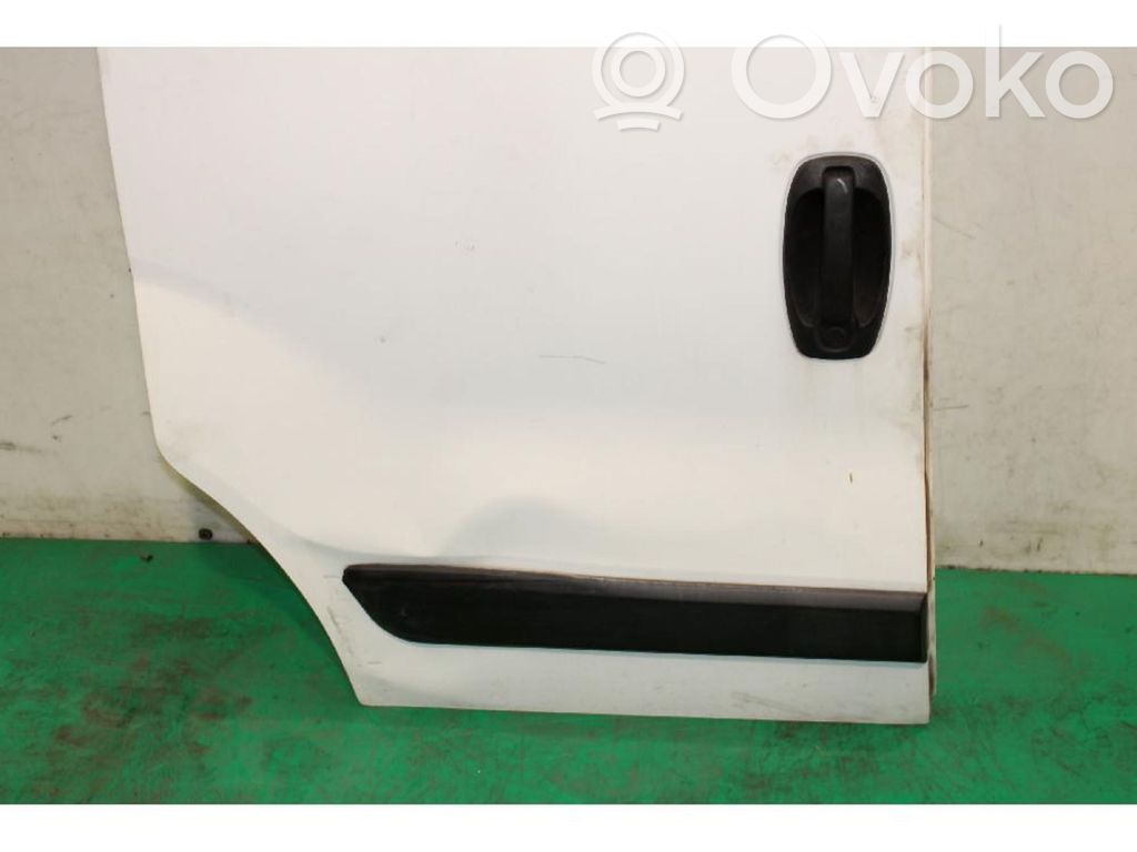 Peugeot Bipper Puerta corrediza 