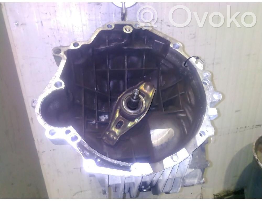 Audi A4 S4 B7 8E 8H Scatola del cambio manuale a 5 velocità 