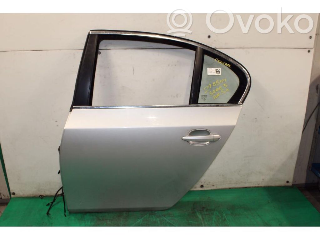Aizmugurējās durvis   41527202341