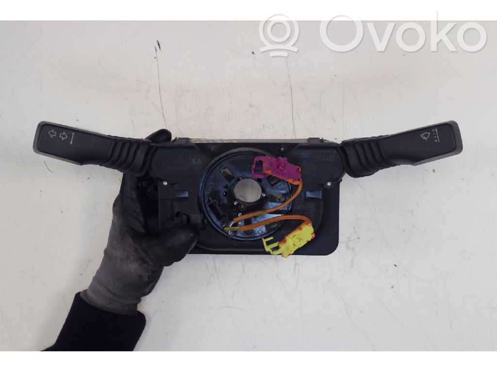 Opel Astra H Light switch 