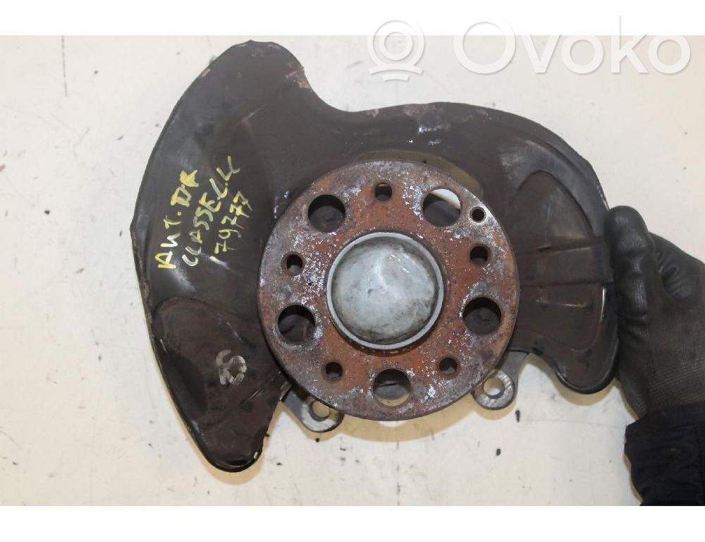 Mercedes-Benz CLC CL203 Mozzo ruota anteriore