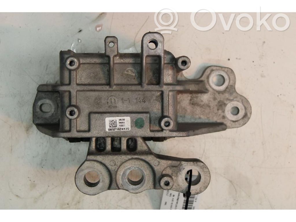 Fiat Tipo Engine mount bracket 
