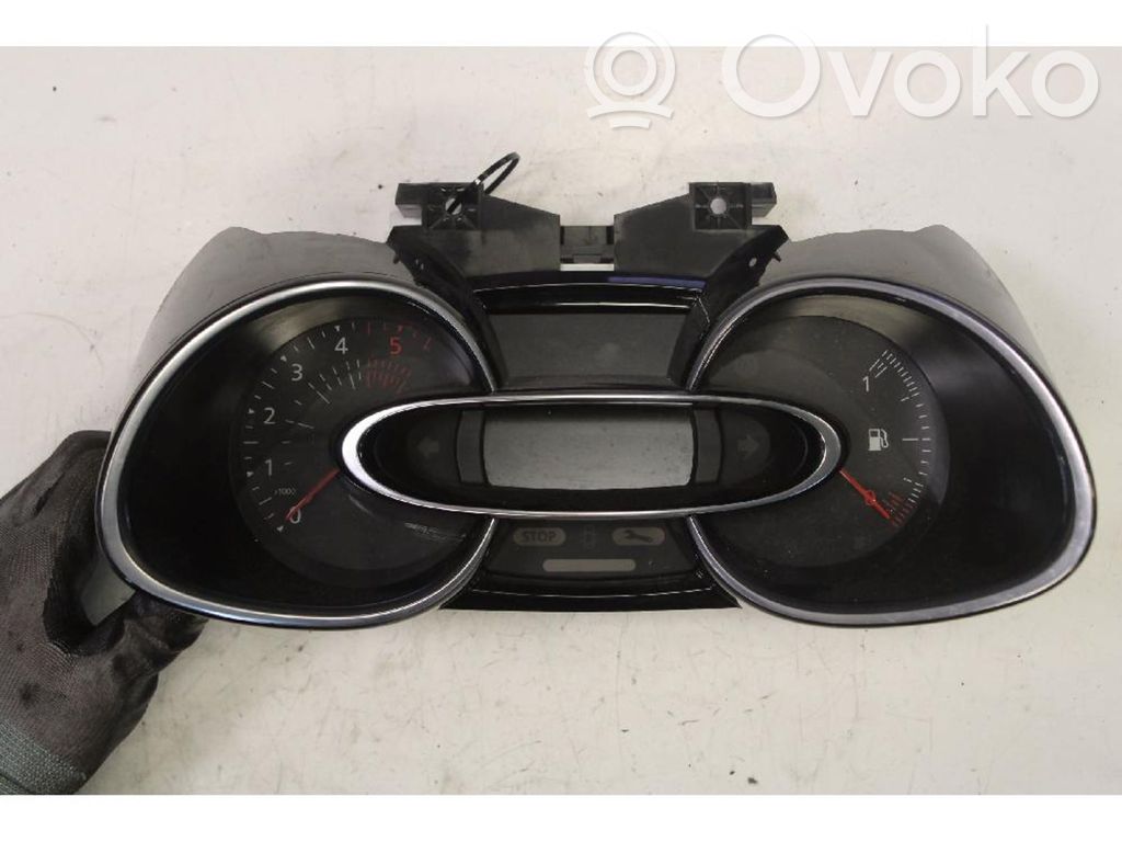 Renault Clio IV Geschwindigkeitsmesser Cockpit 