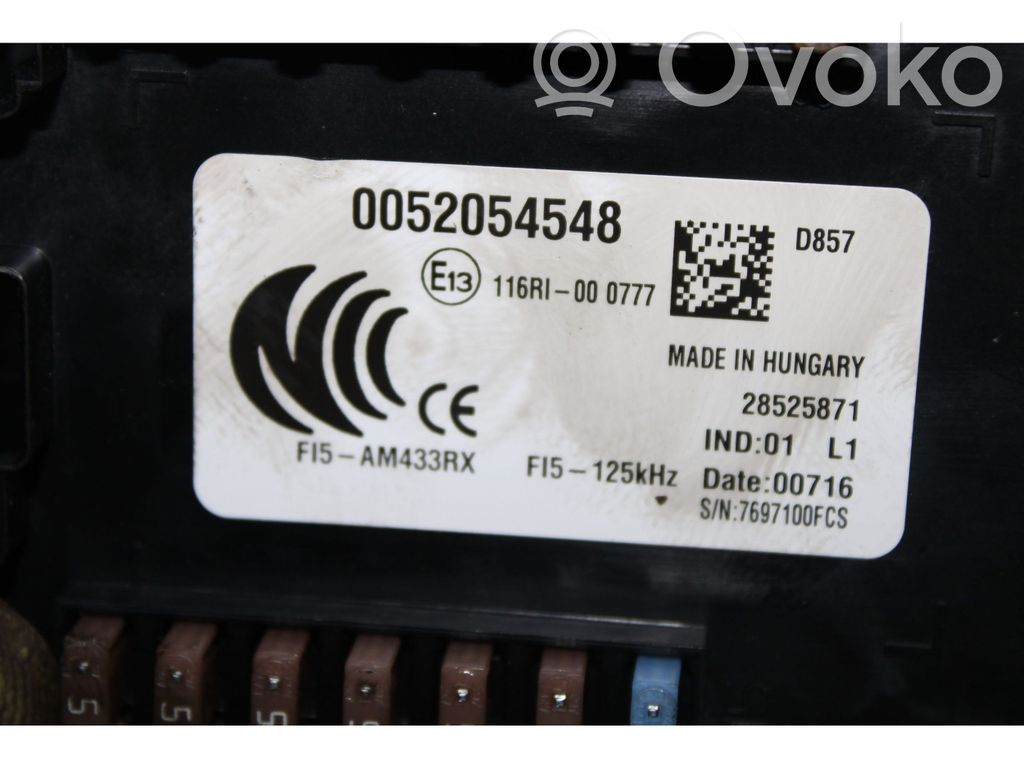 Módulo de fusible   0052054548