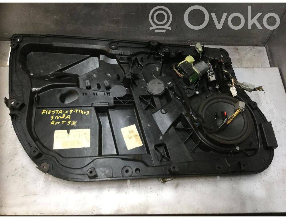 Ford Fiesta Macara ușă față cu motor 