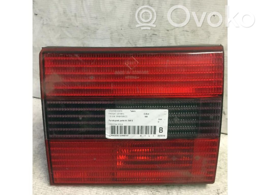 Volkswagen PASSAT B4 Feux arrière sur hayon