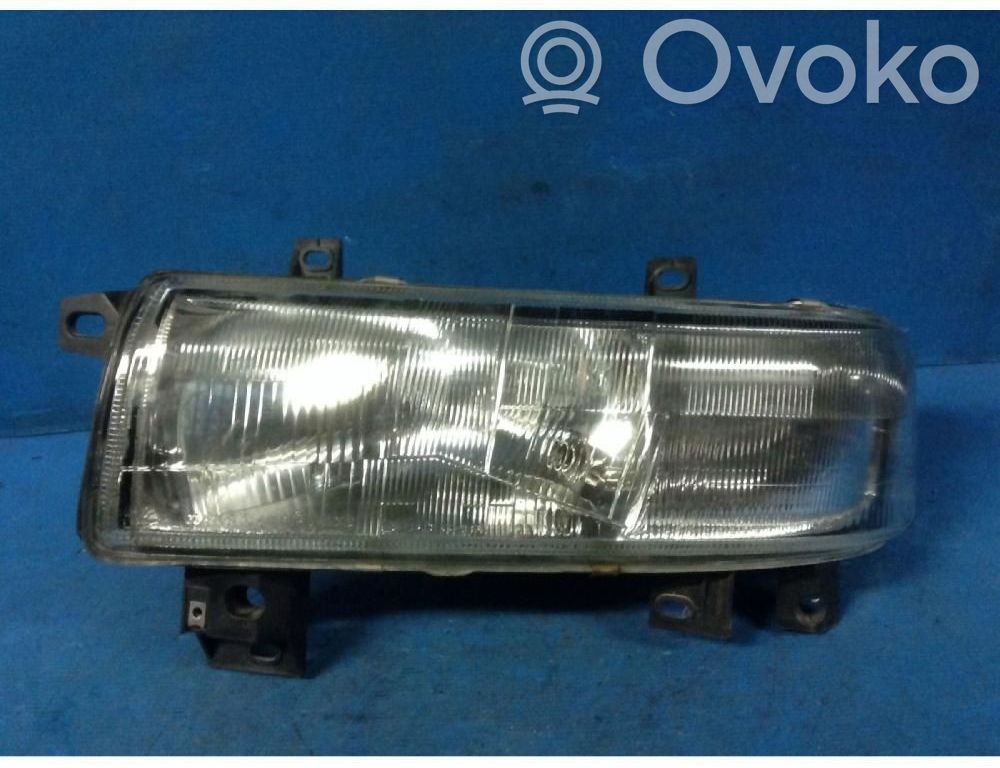 Phare frontale   4500917,09161215,200498052,2606000QAC,4500915,7700352103,7701044518,9161215,OP9504804,RN9504804