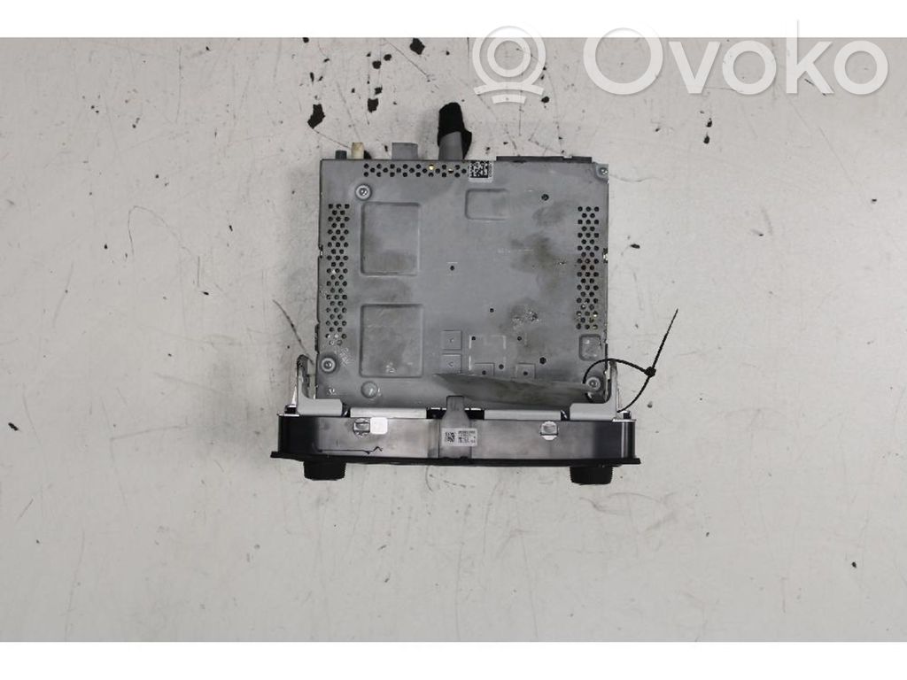 Fiat Doblo Panel / Radioodtwarzacz CD/DVD/GPS 