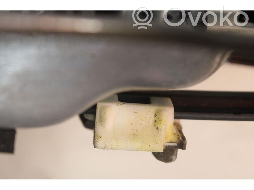 Volkswagen Polo Alzacristalli della portiera anteriore con motorino