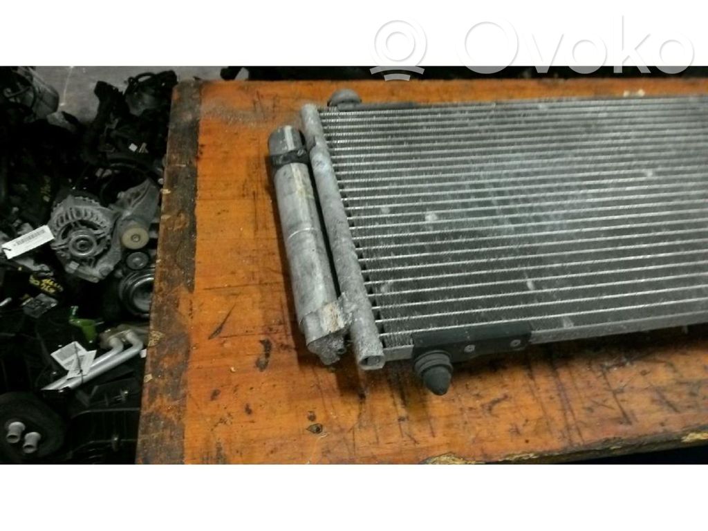 Peugeot 607 Radiateur condenseur de climatisation 