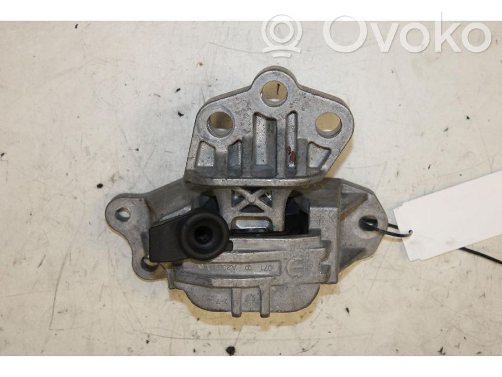 Fiat Tipo Engine mount bracket 
