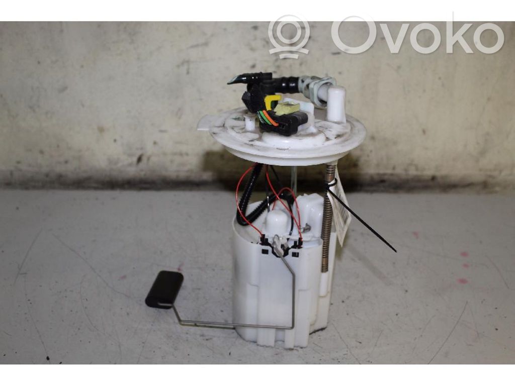 Bomba interna de combustible   52019049