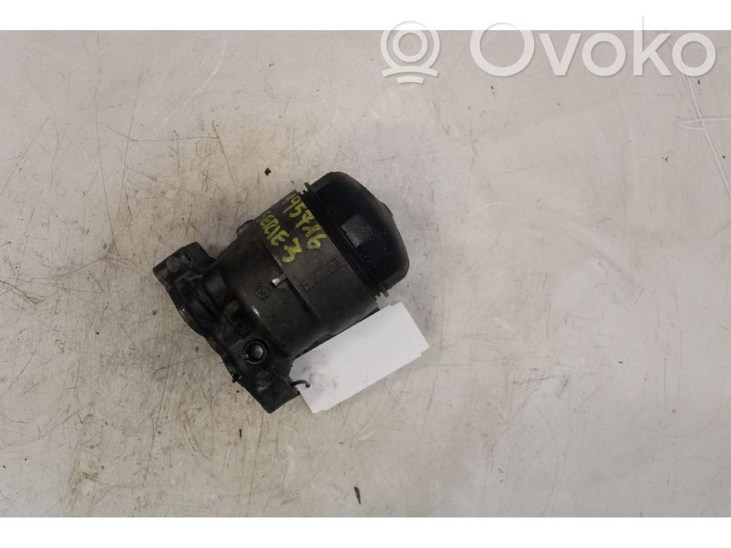 Halterung Ölfilter / Ölkühler   7574115