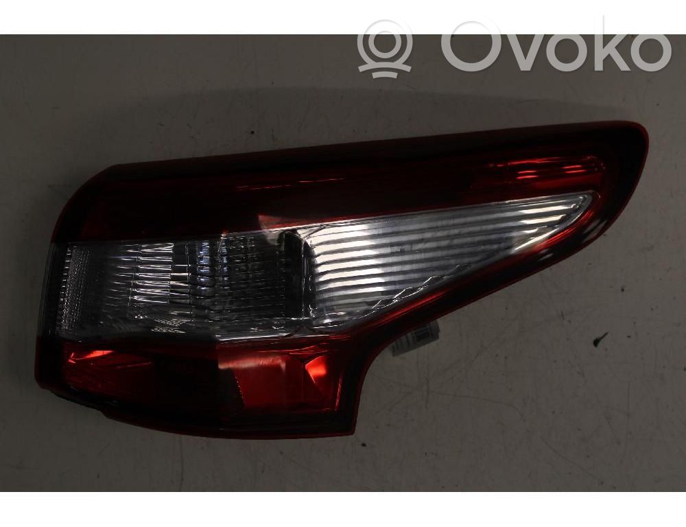 Nissan Qashqai Luci posteriori