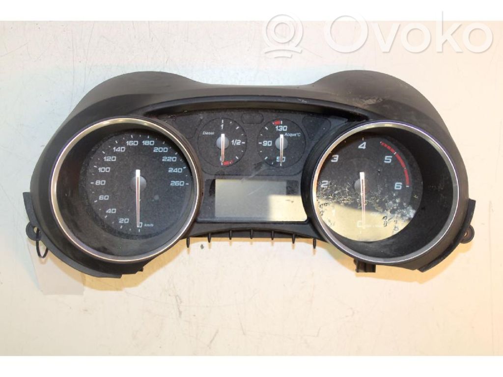 Alfa Romeo Giulietta Vitezometru (grup de instrumente) 