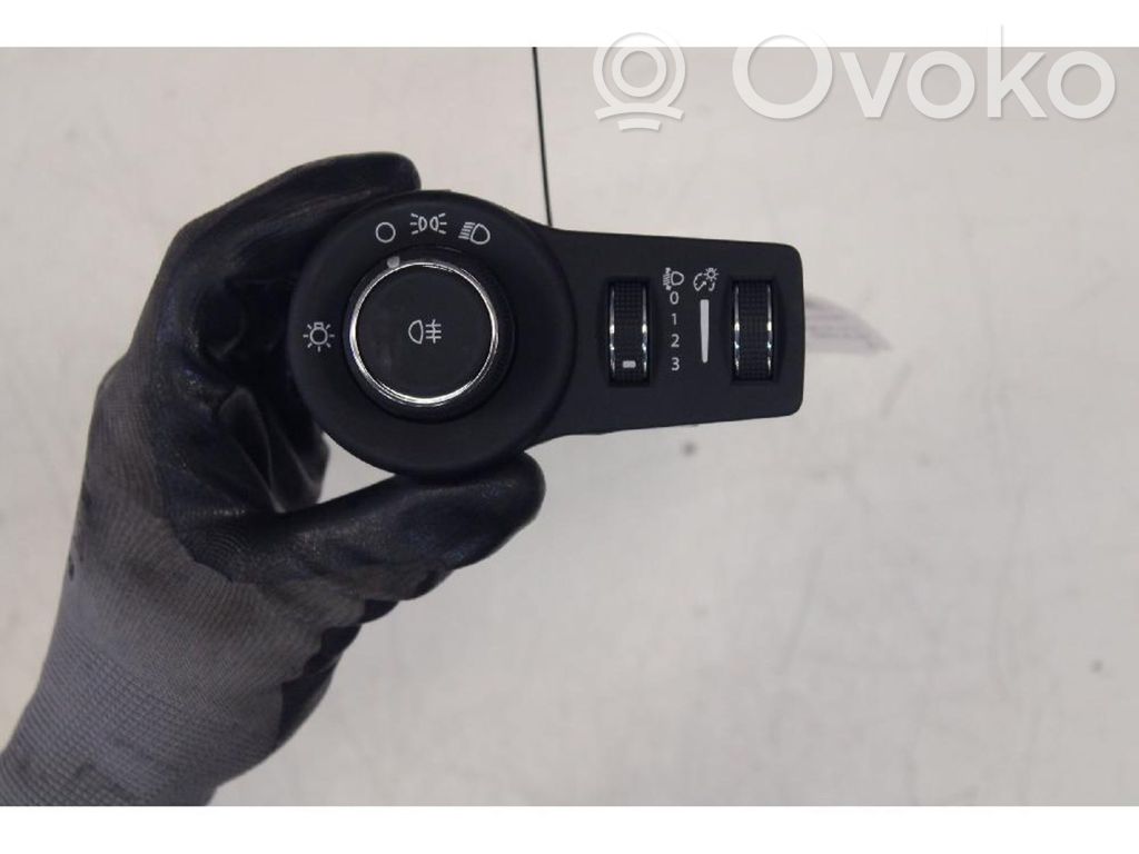 Fiat 500X Light switch 