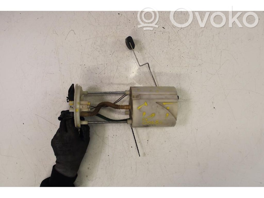 Bomba interna de combustible   311102Y230