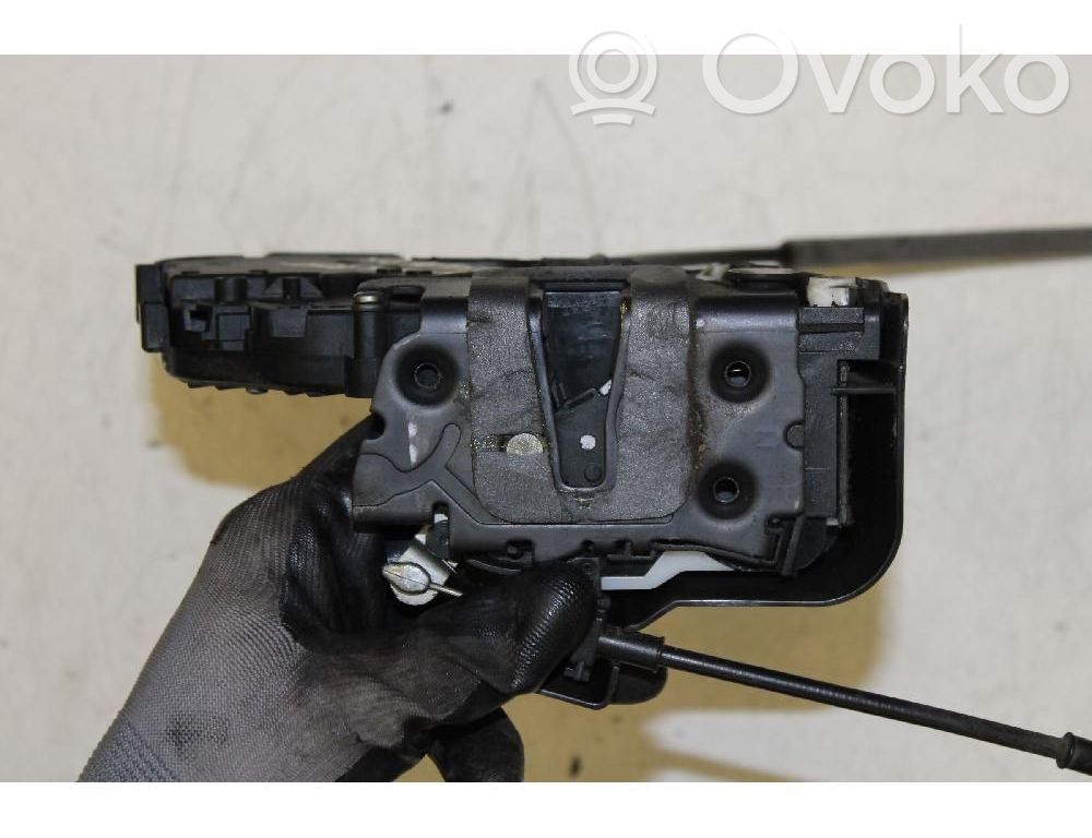 Zamek drzwi tylnych   6M2AR26412EC