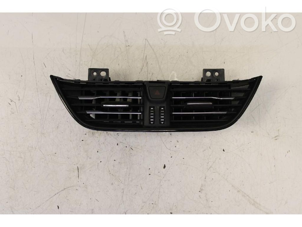 Grille d'aération centrale