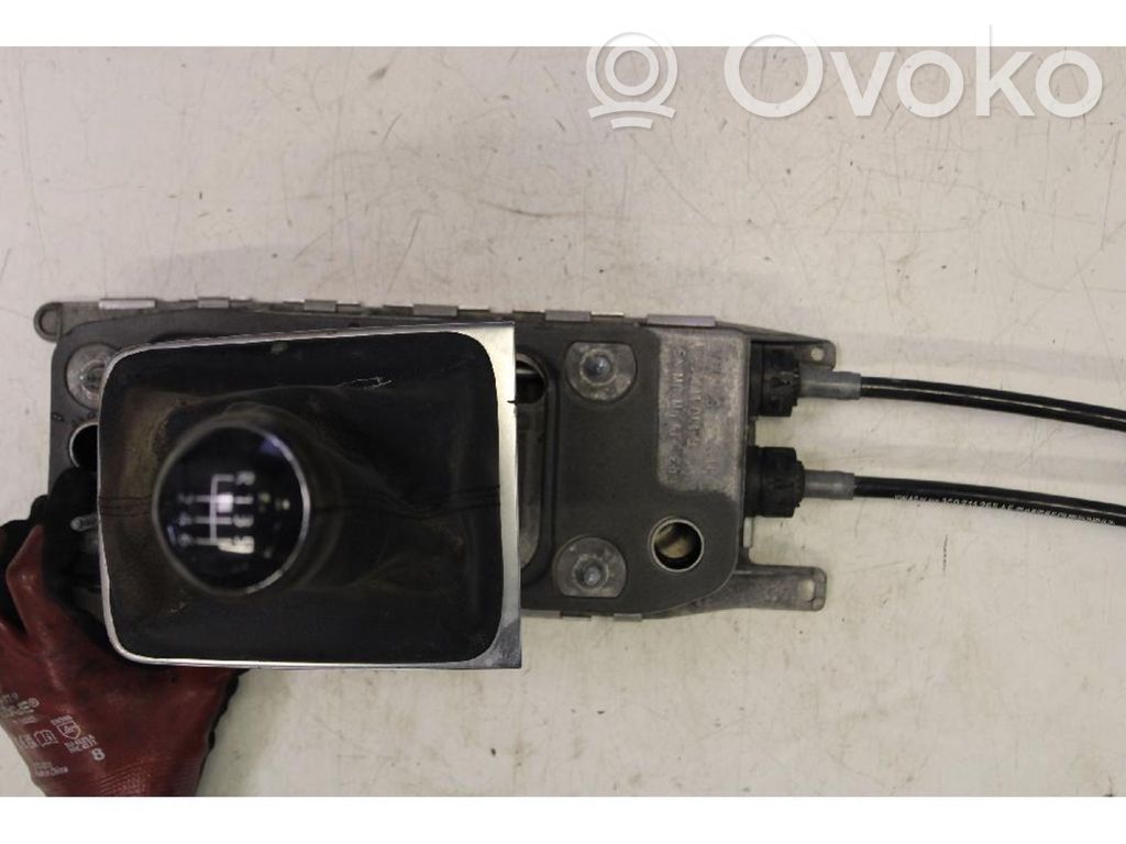 Volkswagen PASSAT B7 Gear shifter/selector 