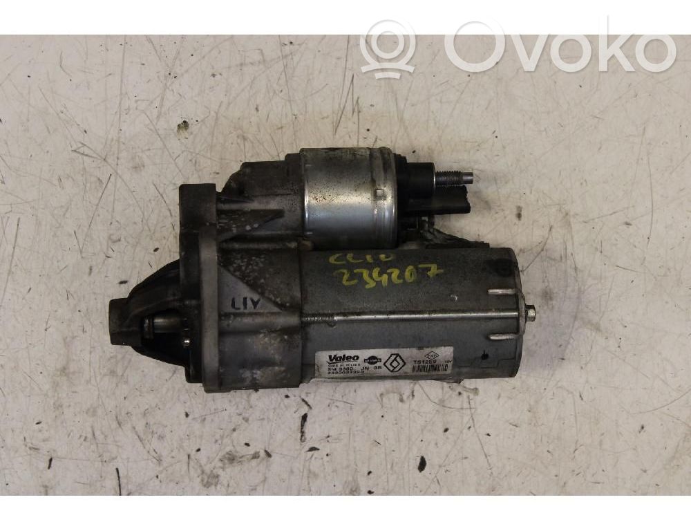Renault Clio IV Starter motor 